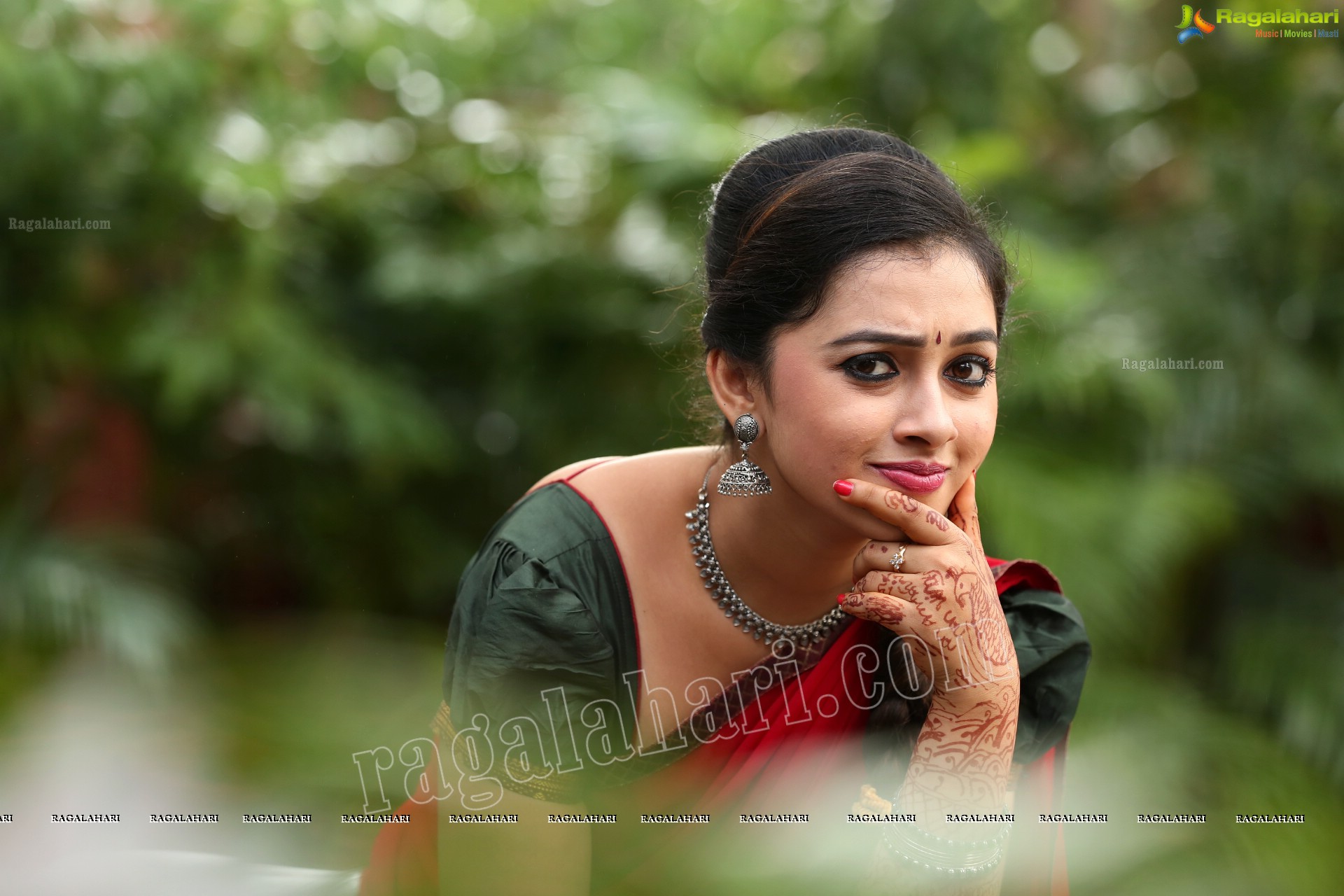 Aishwarya Pisse @ Agnisakshi TV Serial Sets - HD Gallery