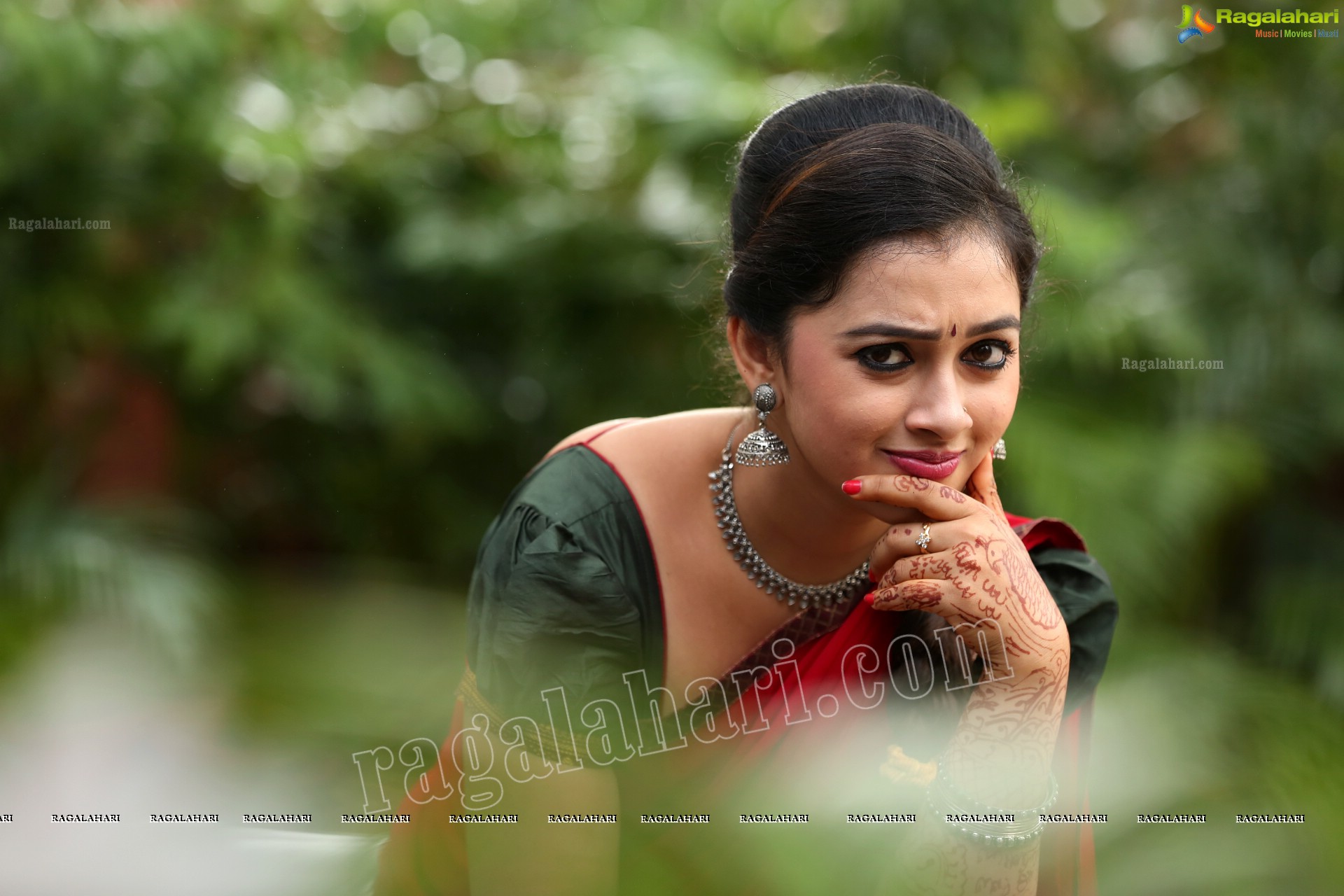 Aishwarya Pisse @ Agnisakshi TV Serial Sets - HD Gallery