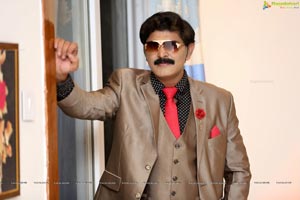 Anil Allam at Atharintiki Daaredi Serial Sets