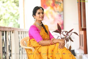 Anshu Reddy in Kathalo Rajakumari TV Serial