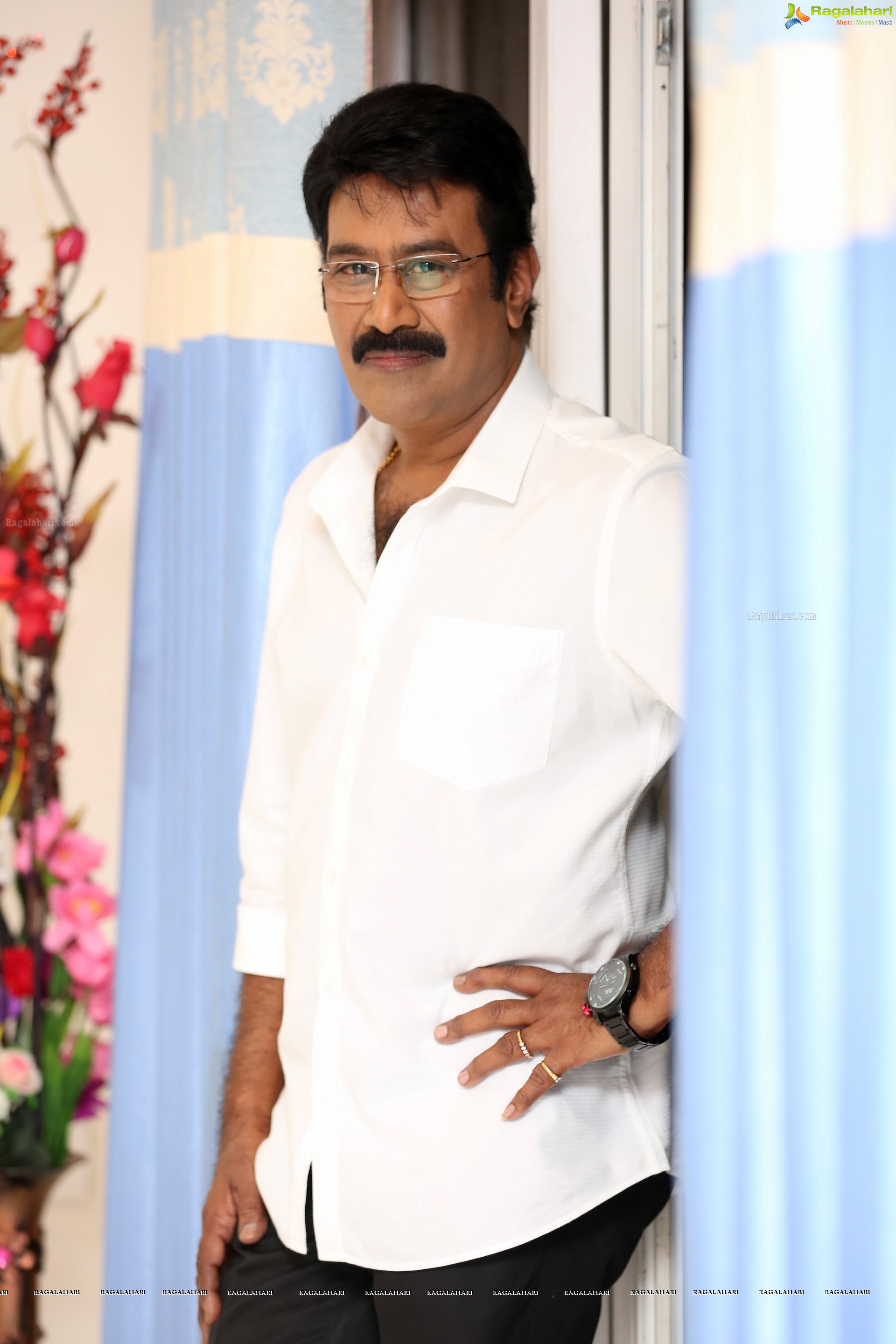 Balaji at Attarintiki Daredi Serial Sets HD Gallery, Images