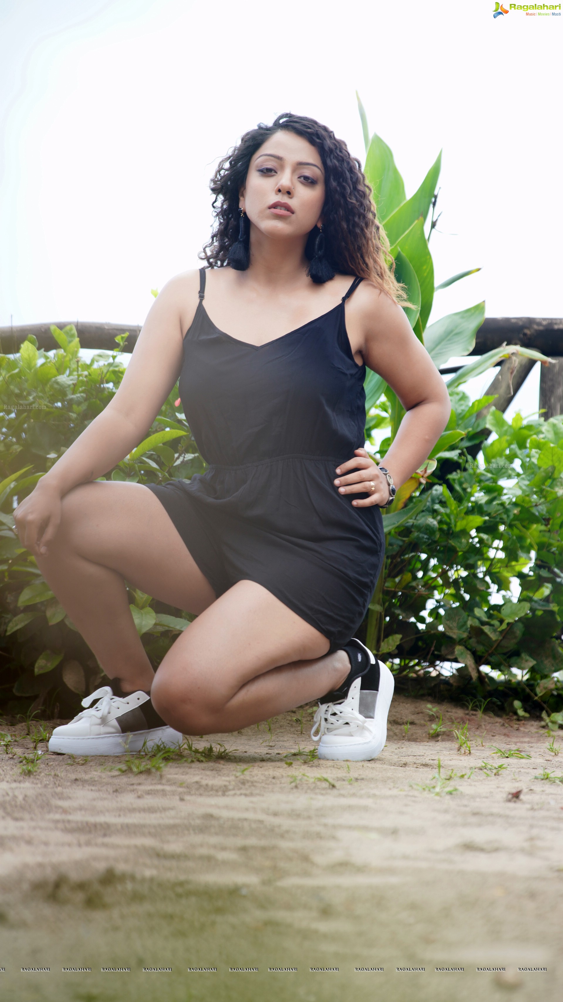 Deviyani Sharma Latest Photoshoot