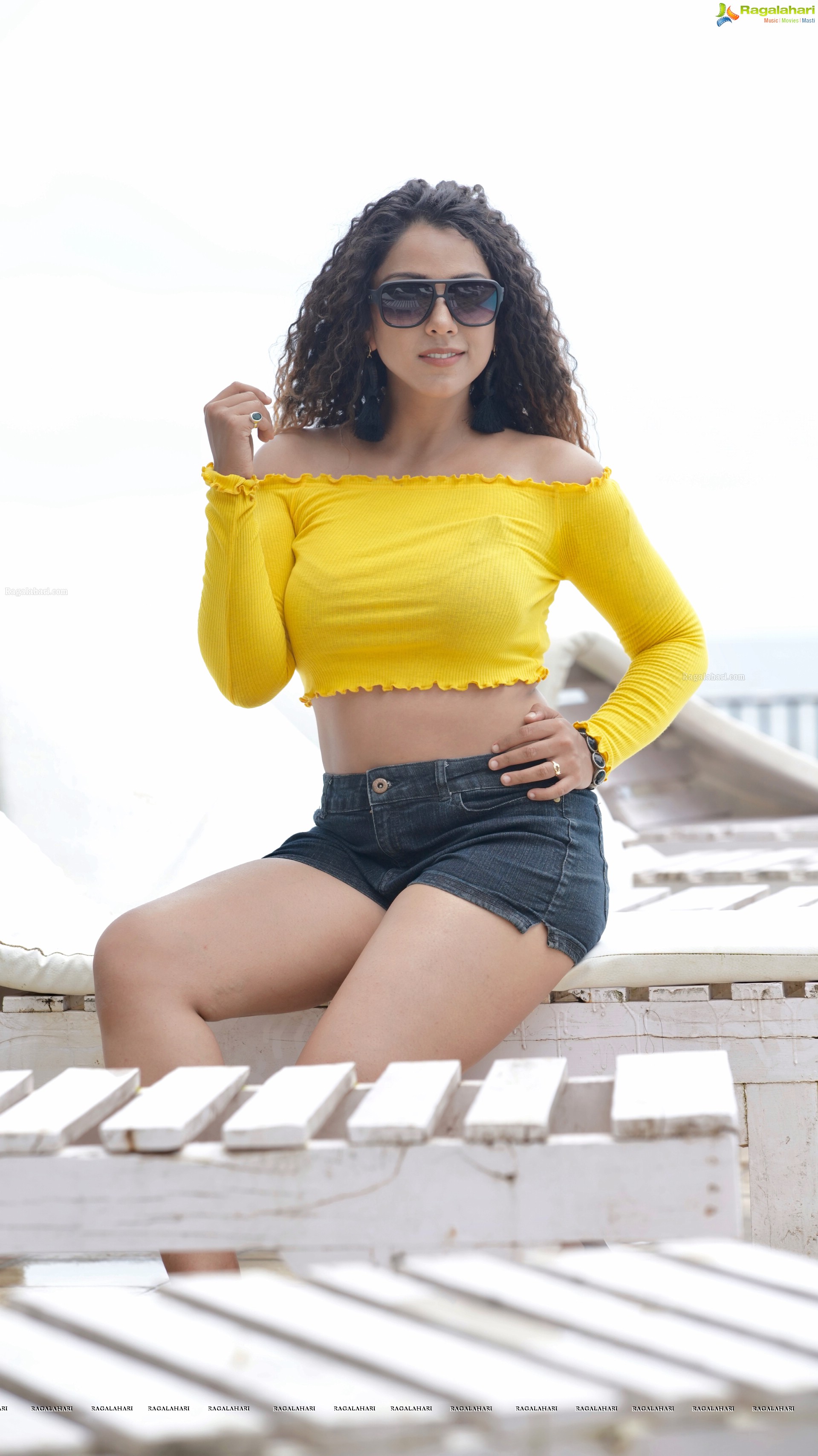 Deviyani Sharma Latest Photoshoot