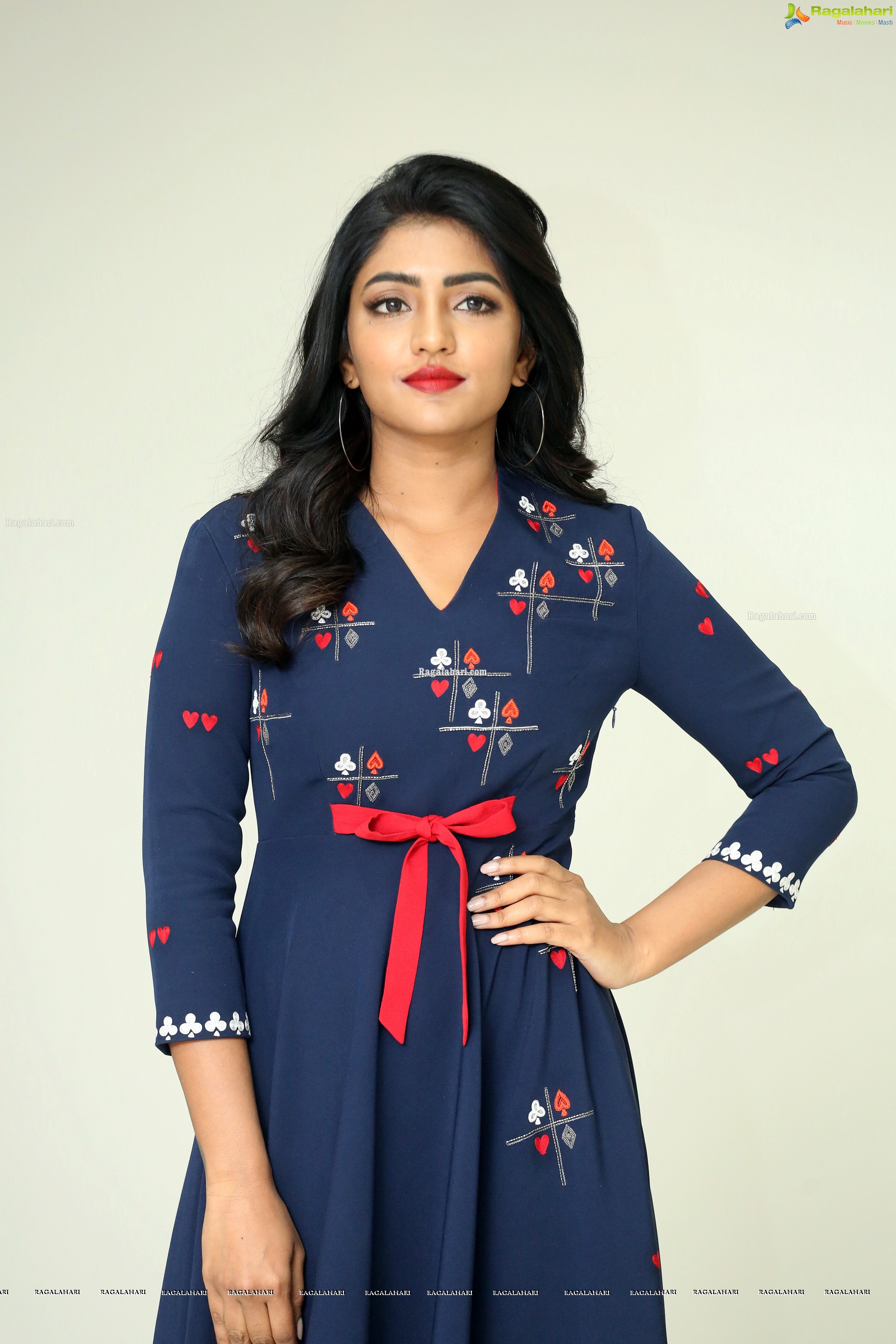 Actress Eesha Rebba at Ragala 24 Gantallo Interview HD Gallery, Images