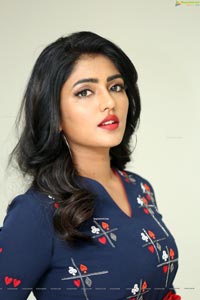 Eesha Rebba at Ragala 24 Gantallo Interview