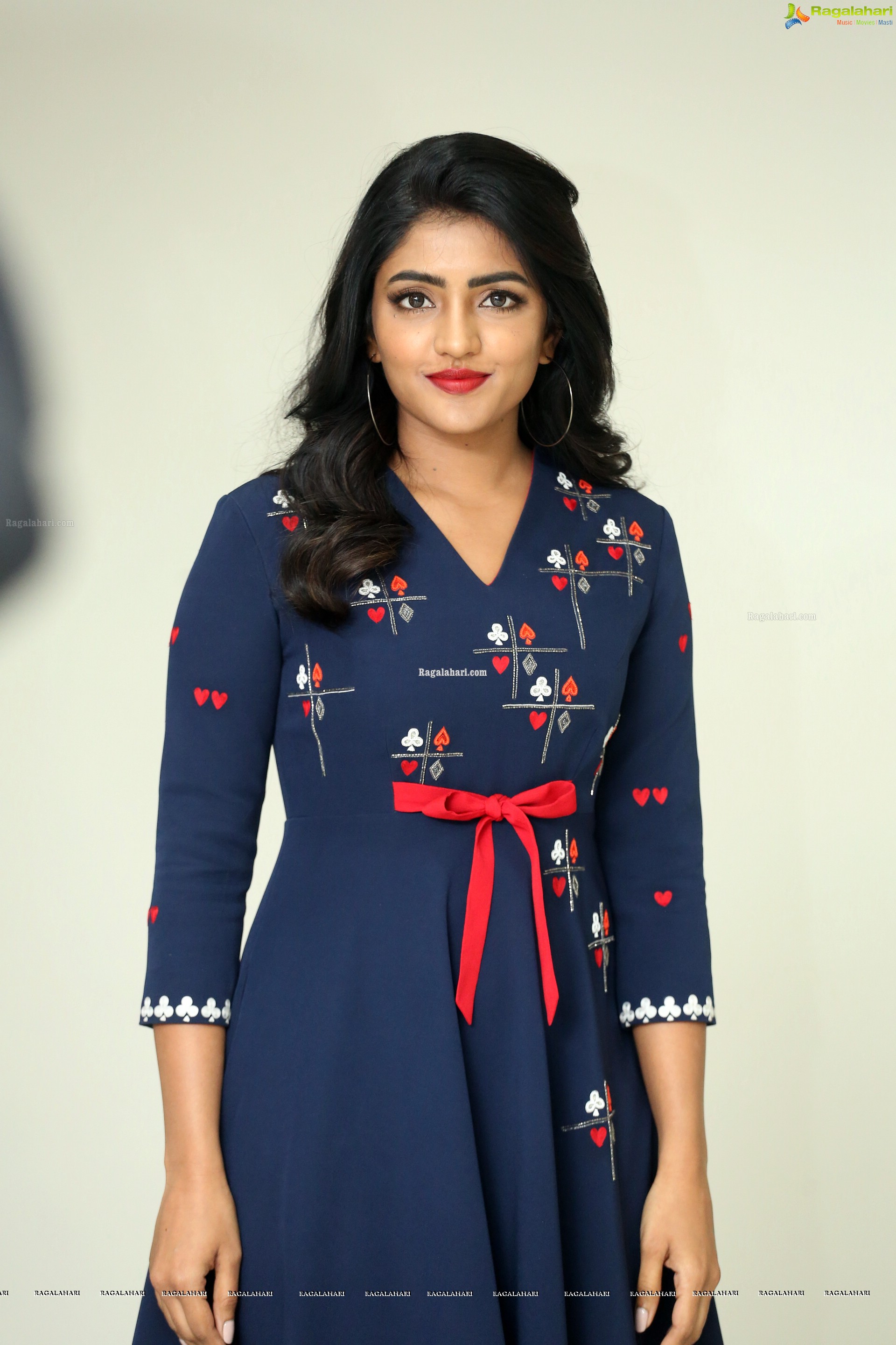 Actress Eesha Rebba at Ragala 24 Gantallo Interview HD Gallery, Images