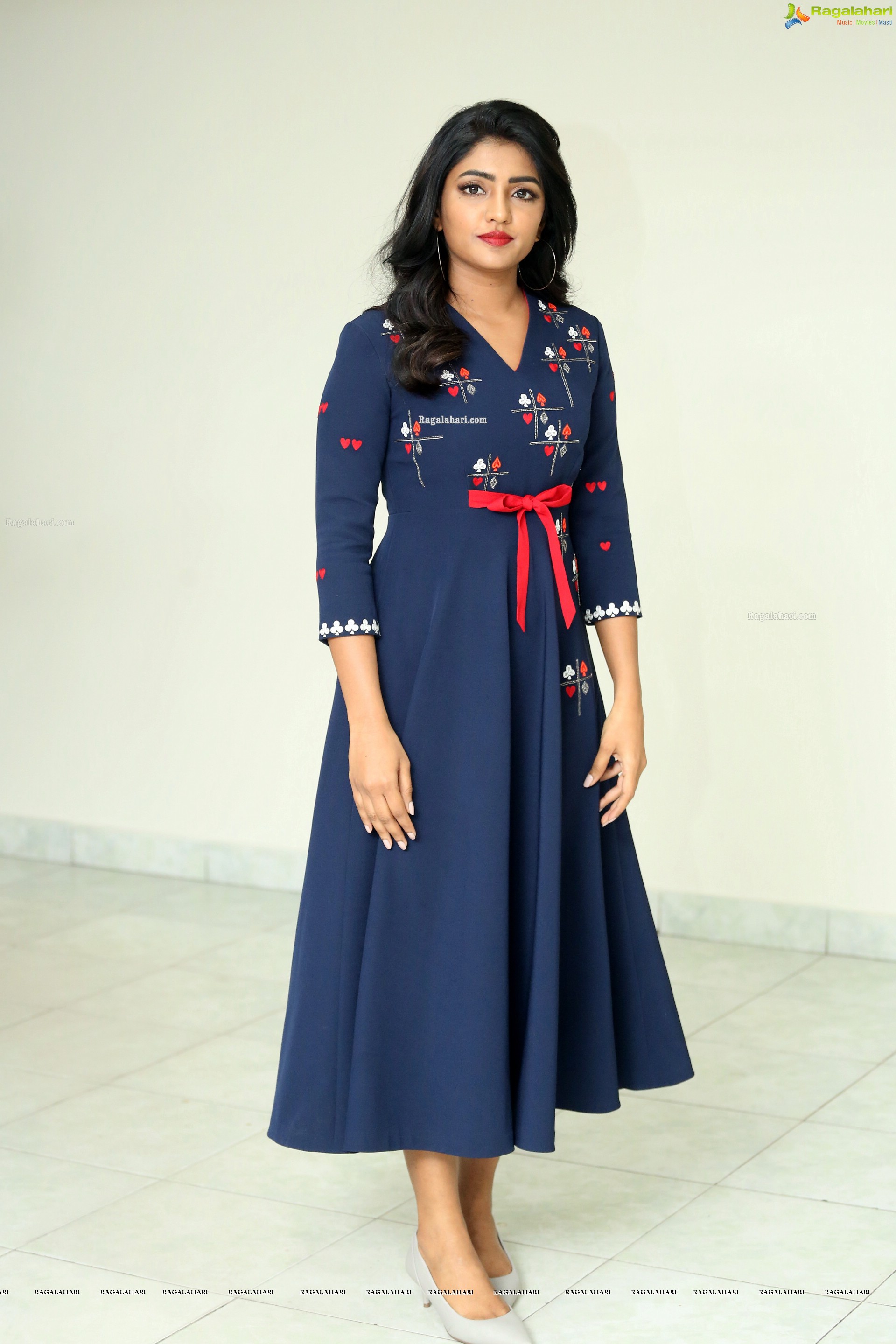 Actress Eesha Rebba at Ragala 24 Gantallo Interview HD Gallery, Images