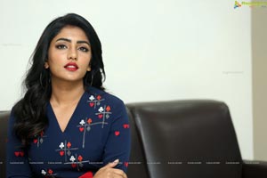 Eesha Rebba at Ragala 24 Gantallo Interview