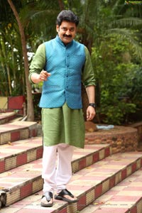Actor Gireesh at Agnisakshi Serial Sets