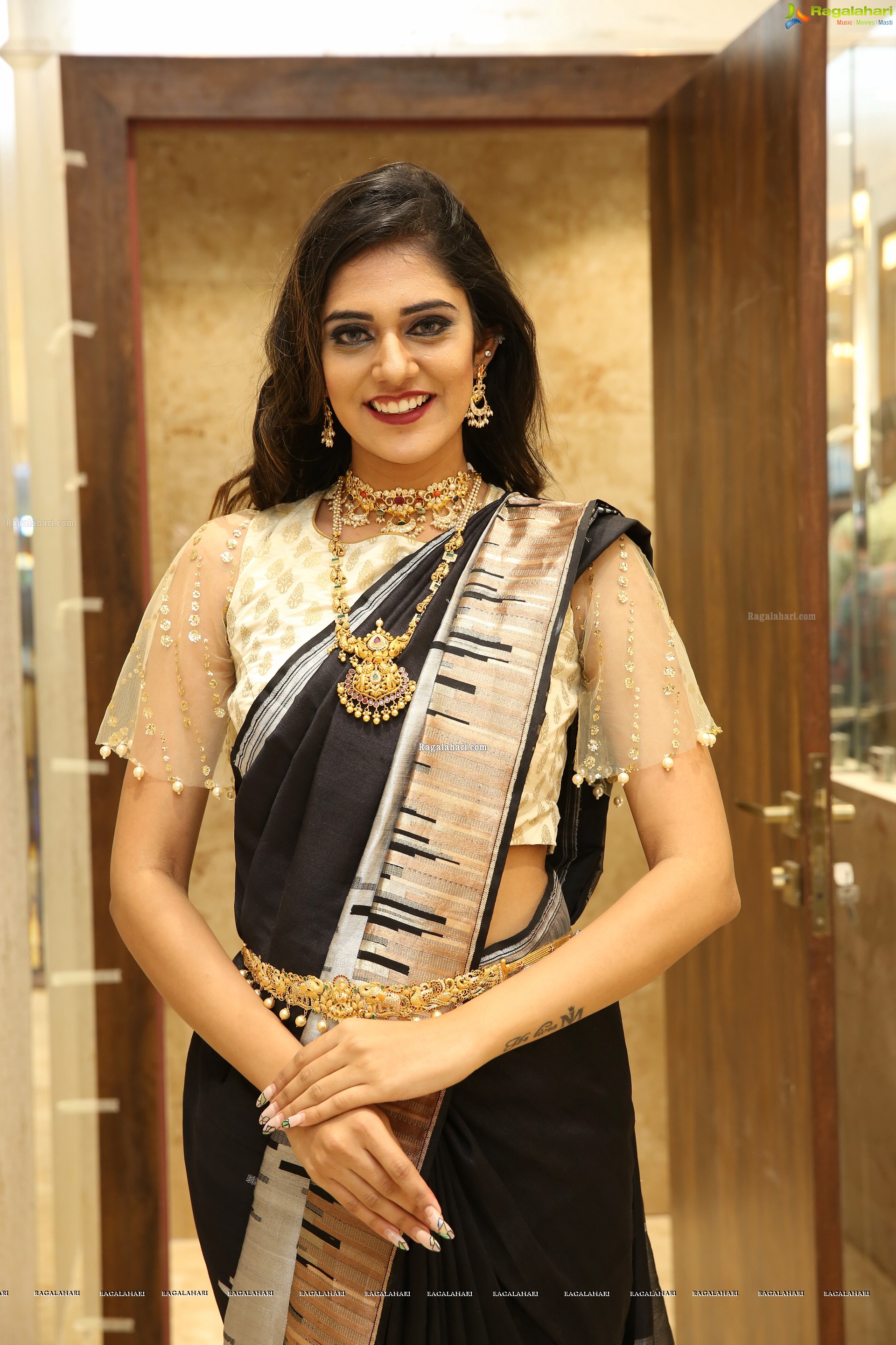 Kritya Sudha at Manepally Jewellers Kukatpally Showroom Curtain Raiser - HD Gallery