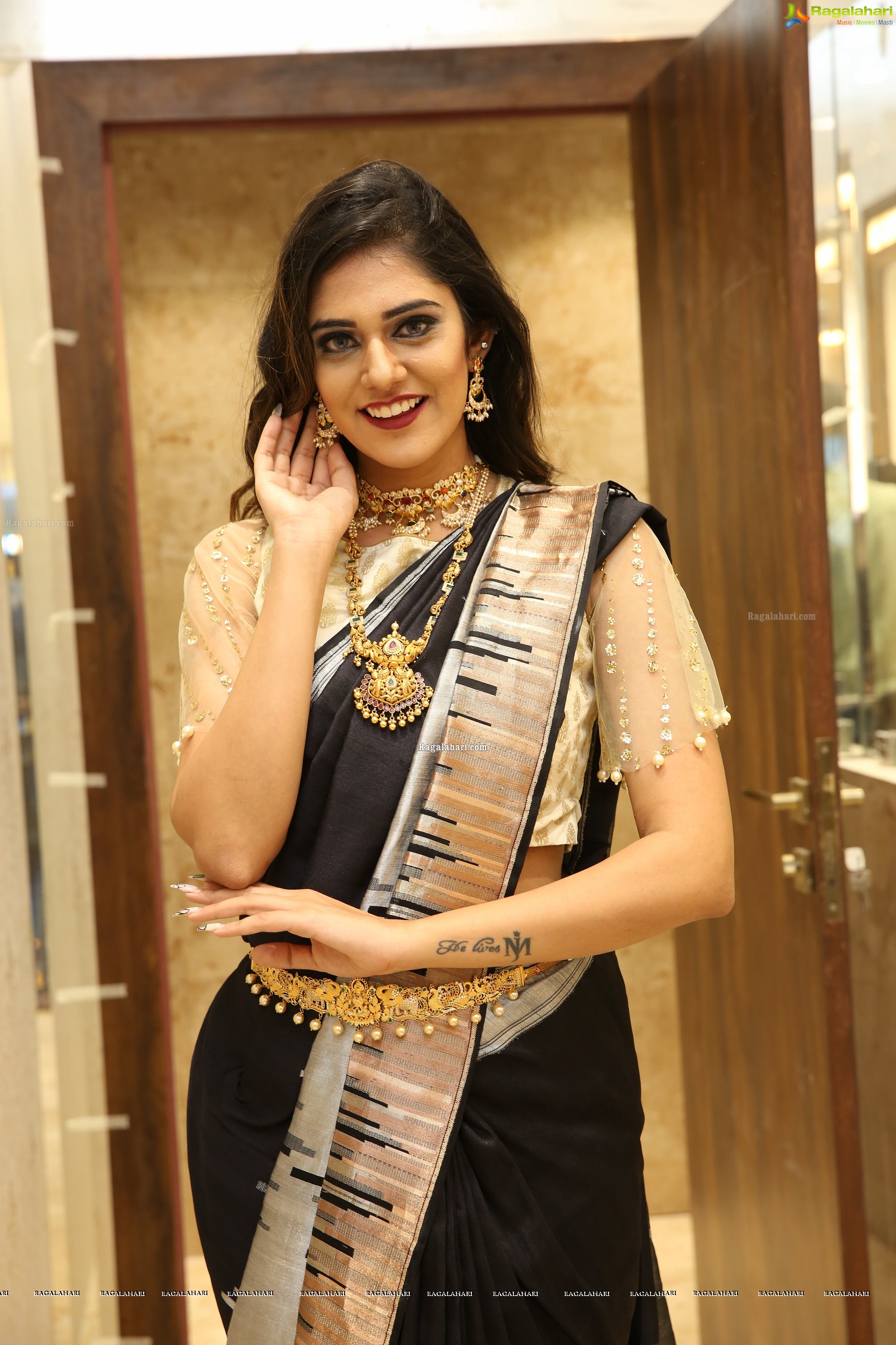 Kritya Sudha at Manepally Jewellers Kukatpally Showroom Curtain Raiser - HD Gallery