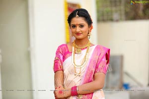 Likitha Murthy at Bangaru Panjaram Serial Sets