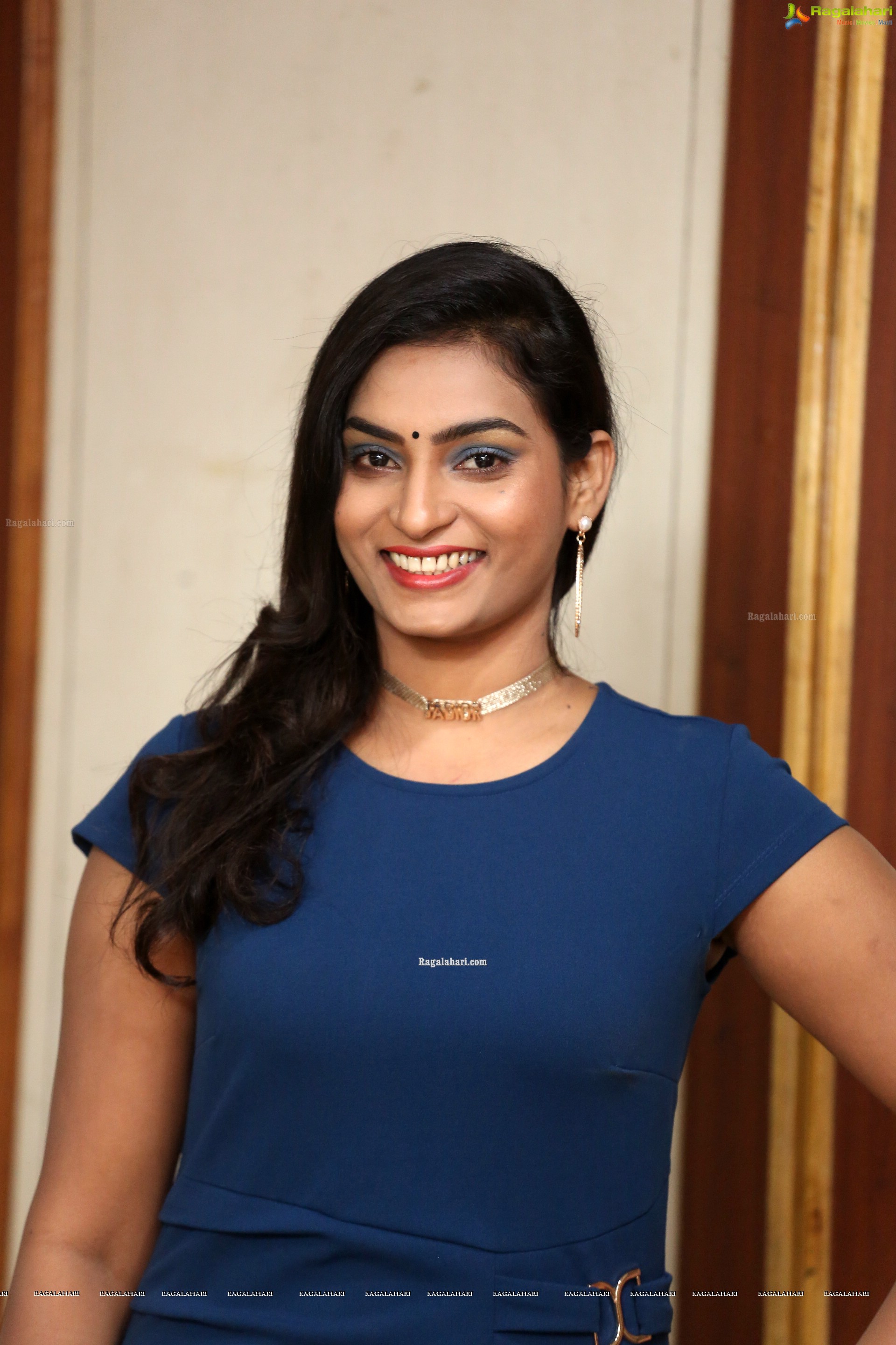 Madhubala @ Sivalingapuram Press Meet - HD Gallery