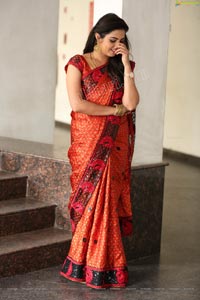 Ninne Pelladatha Serial Heroine Madhubala at Serial Sets HD Gallery ...