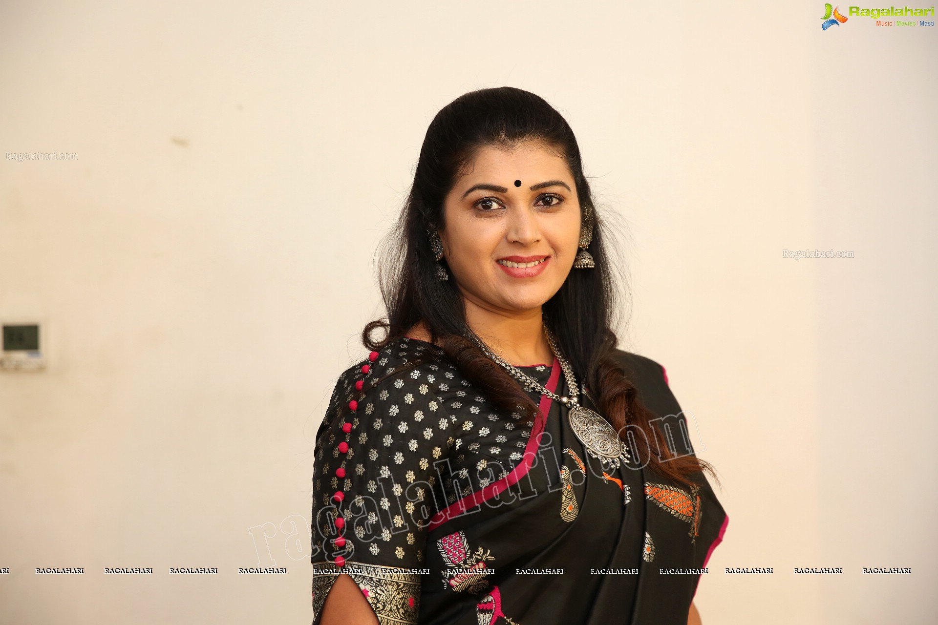 Pavithra Jayaram at Ninne Pelladatha Serial Sets HD Gallery, Images