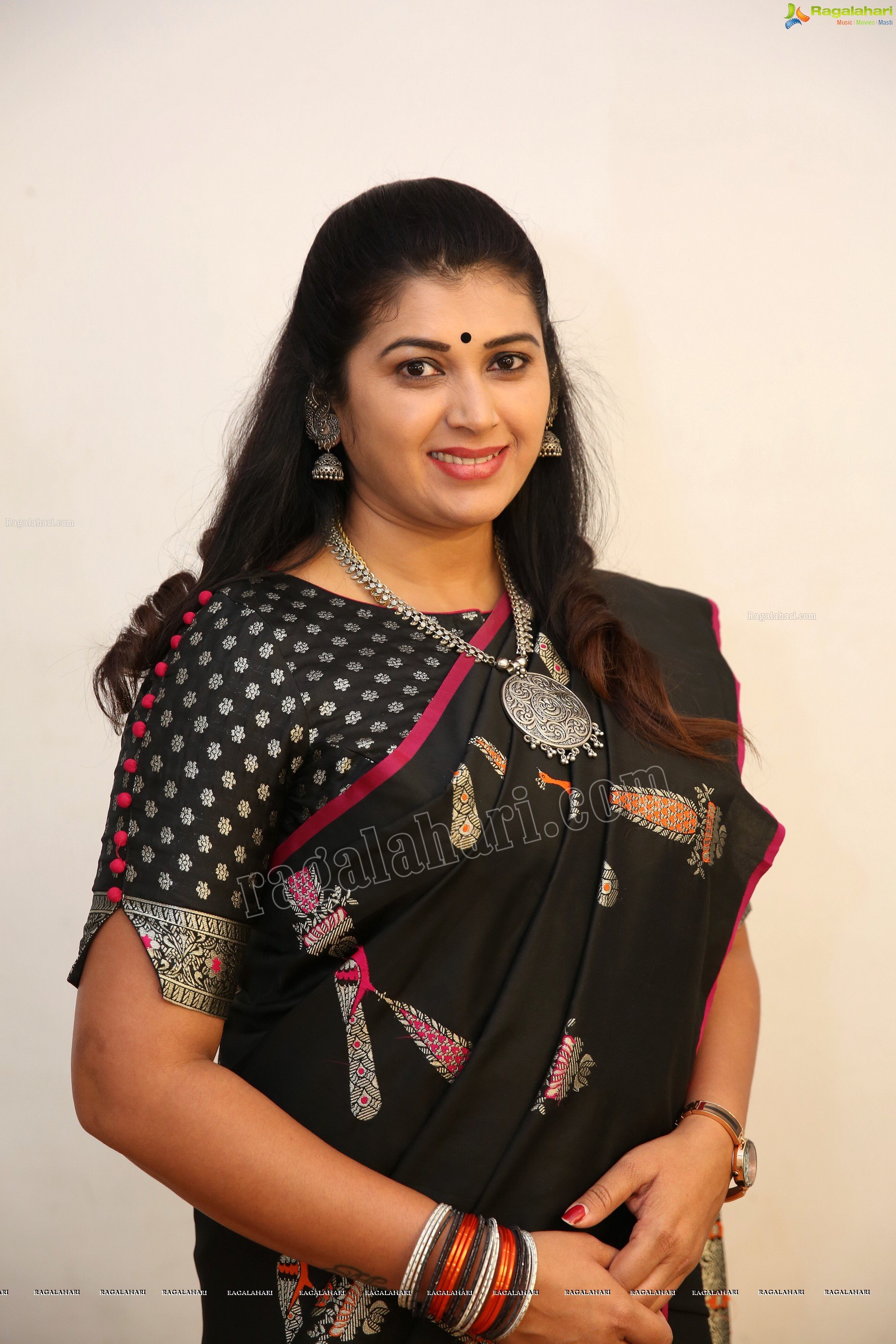 Pavithra Jayaram at Ninne Pelladatha Serial Sets HD Gallery, Images