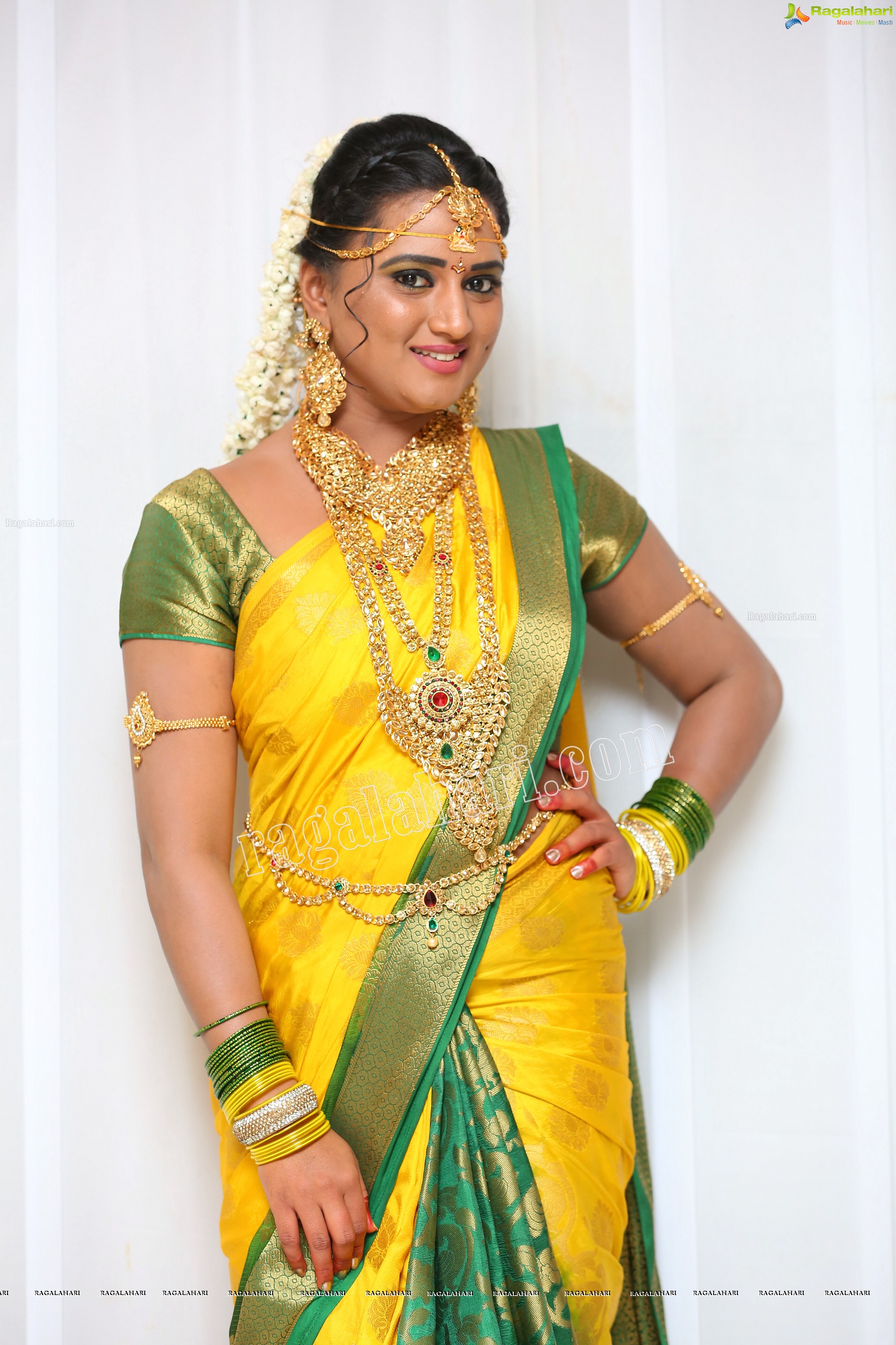 Princy B Krishnan at Roja Serial Sets HD Gallery, Images