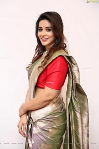 Priyanka Jawalkar at Kanchipuram GRT Silks