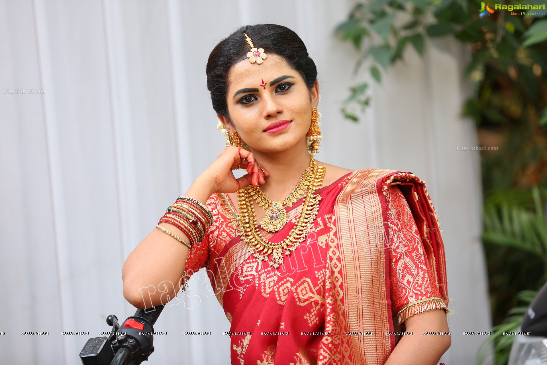 Priyanka Sharma at Roja Serial Sets HD Gallery, Images