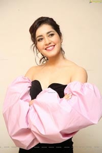 Raashi Khanna at Prati Roju Pandage Oo Baava Song Release