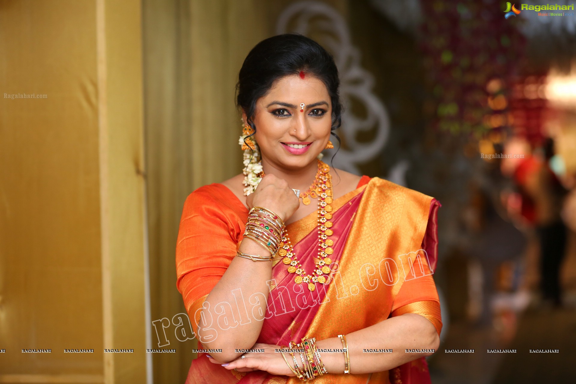 Sai Latha at Roja Serial Sets HD Gallery, Images