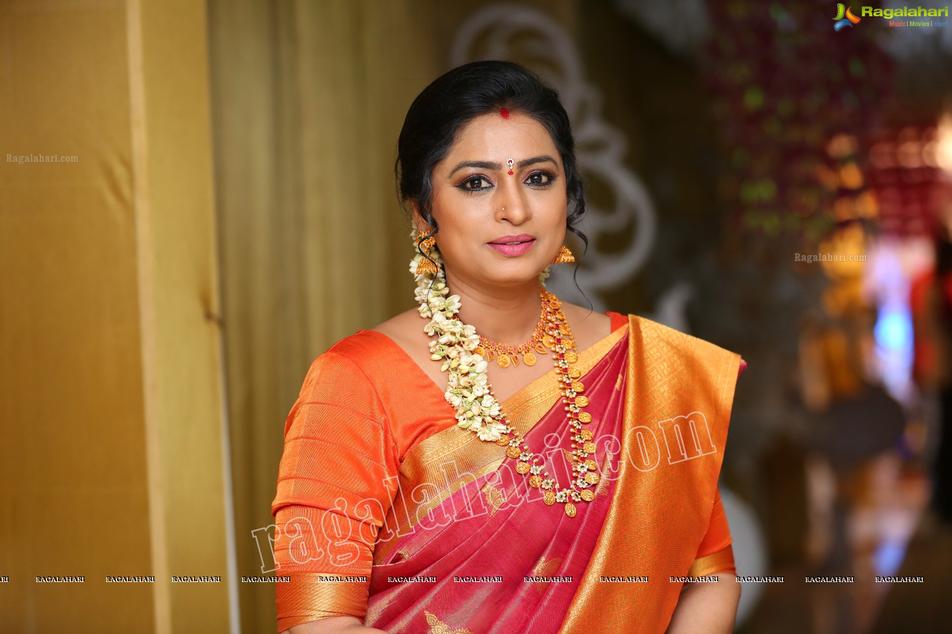 Sai Latha at Roja Serial Sets HD Gallery, Images