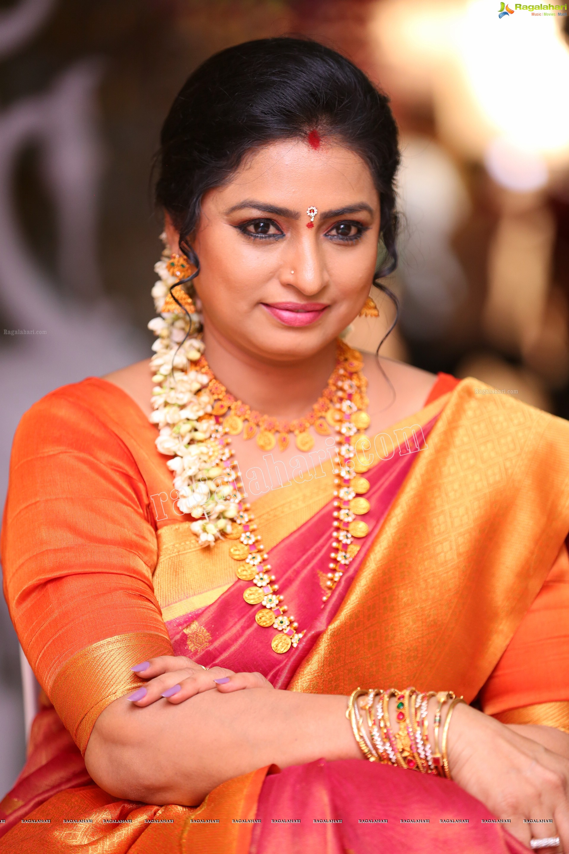 Sai Latha at Roja Serial Sets HD Gallery, Images