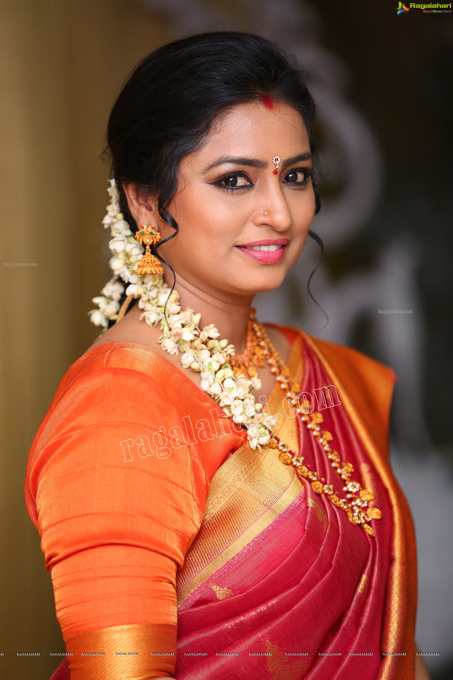 Sai Latha at Roja Serial Sets HD Gallery, Images