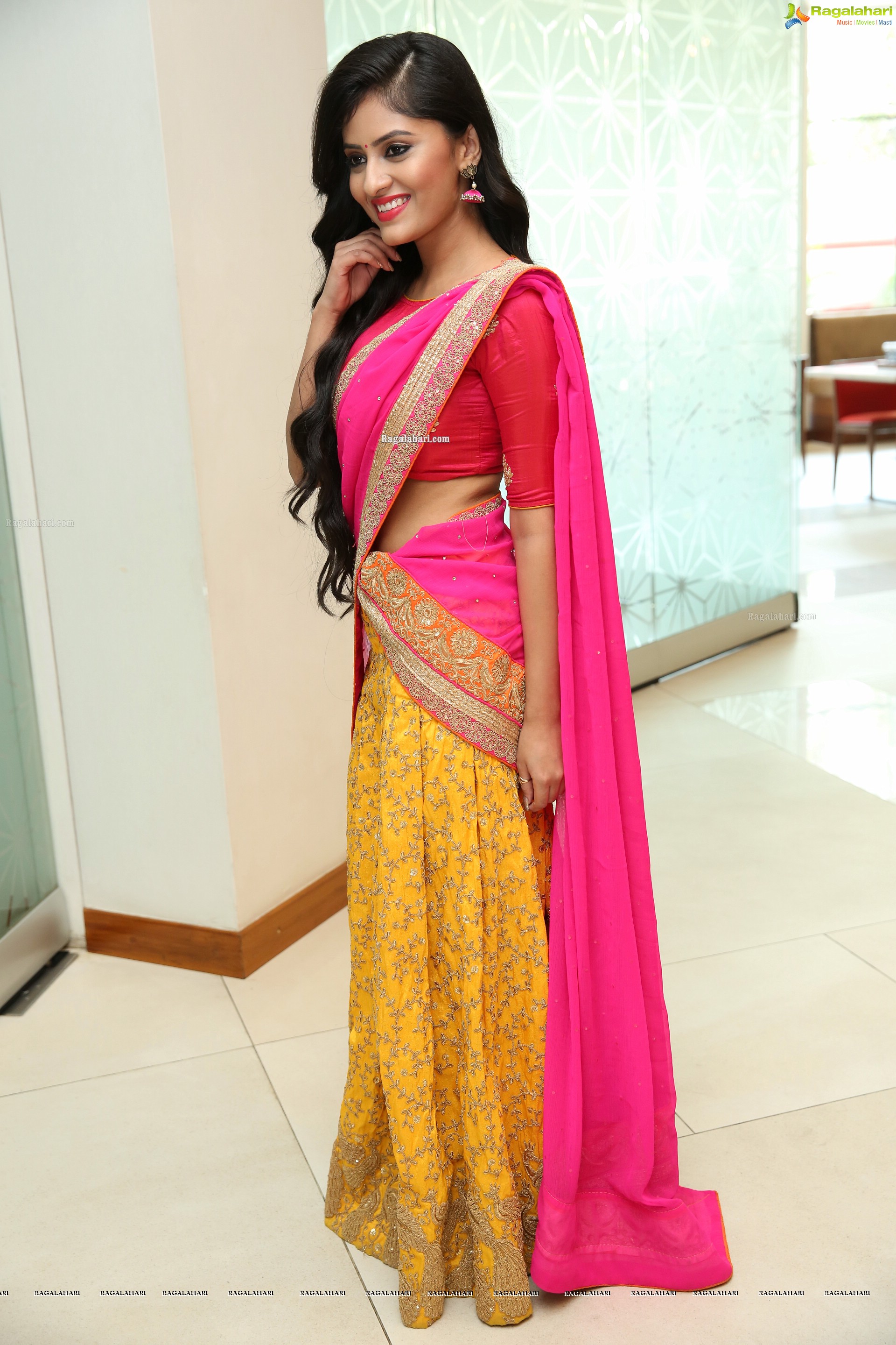 Sanya Thakur at Trendz Exhibition Launch at Hyatt Place - HD Gallery