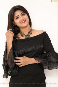 Shabeena Shaik in Atharintiki Daaredi Serial