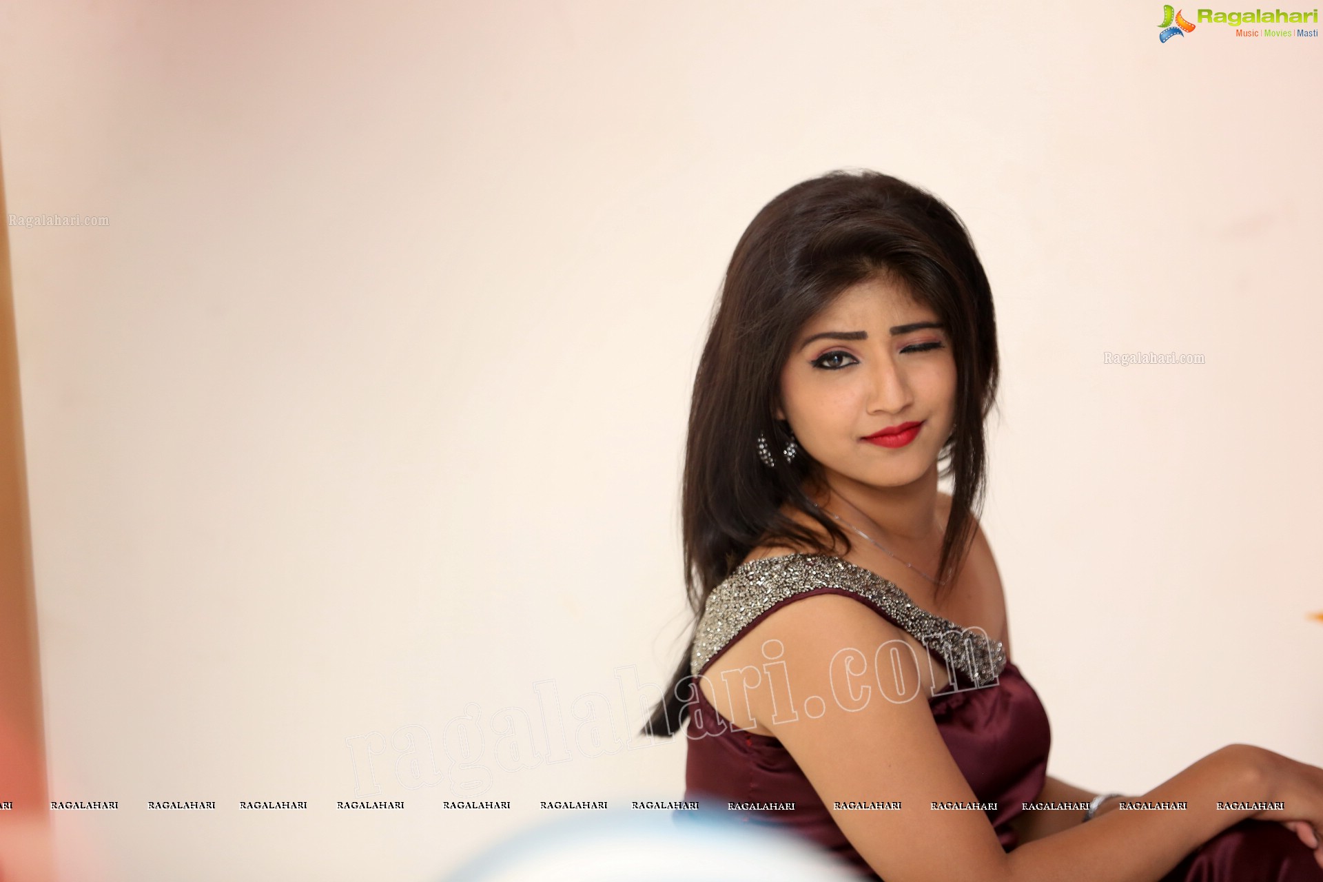 Shabeena Shaik at Attarintiki Daaredi Serial Sets HD Gallery, Images