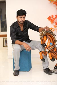 Sravan at Attarintiki Daredi Serial Sets