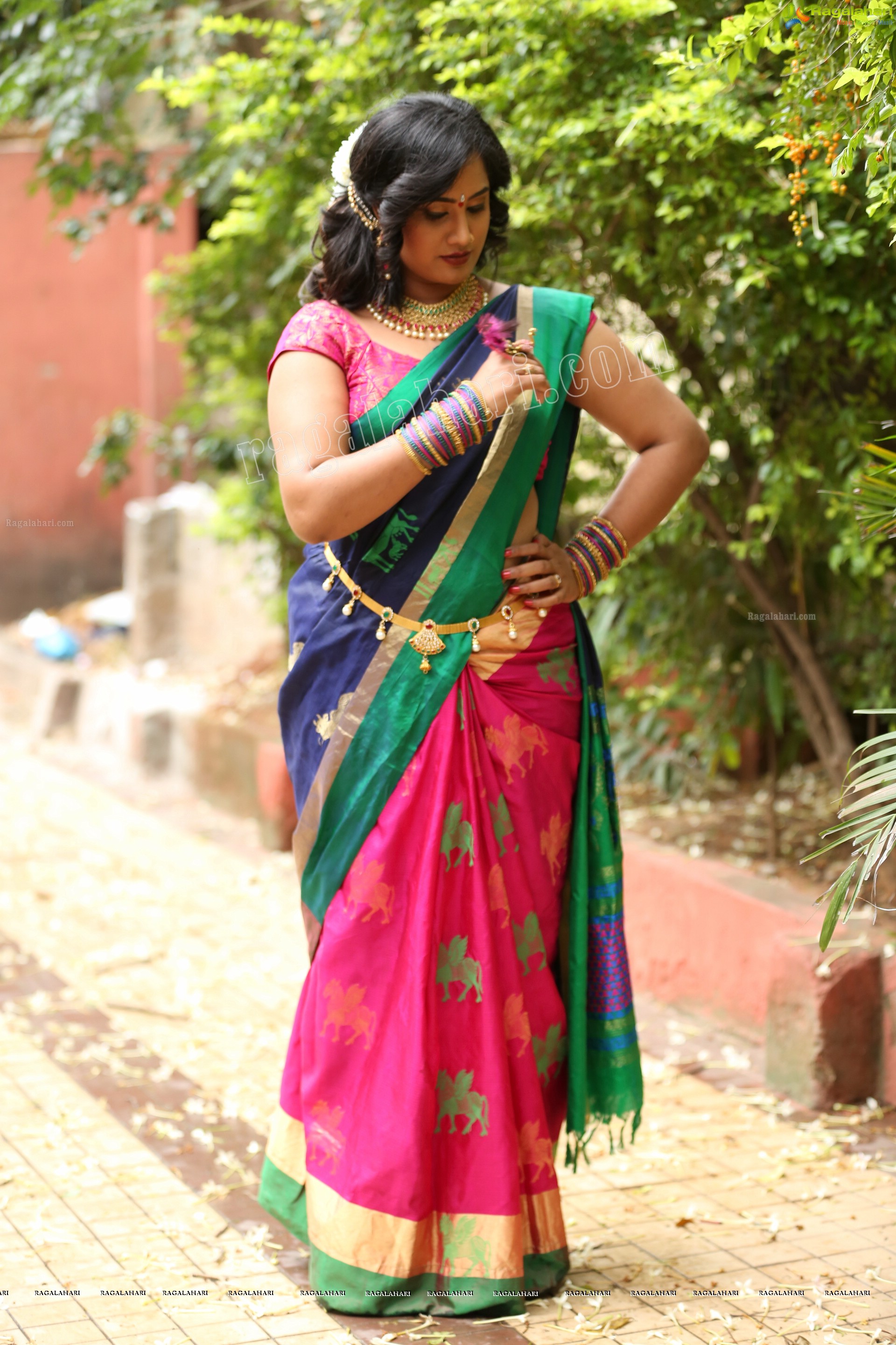 Sravani @ Agnisakshi TV Serial Sets - HD Gallery