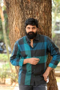 Sree Vishnu at Thipparaa Meesam Interview