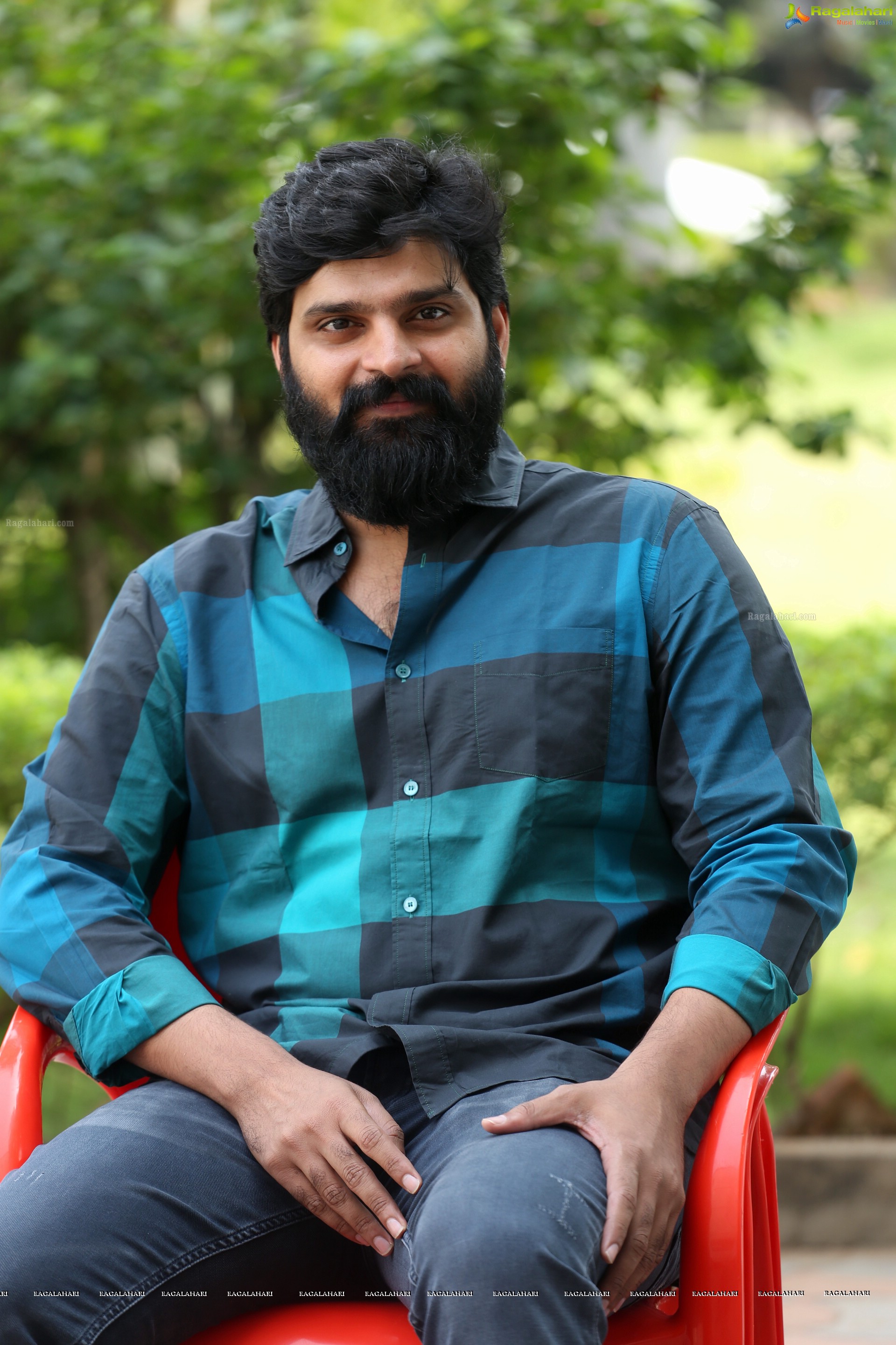 Sree Vishnu at Thipparaa Meesam Interview