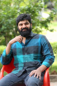 Sree Vishnu at Thipparaa Meesam Interview