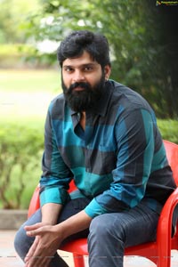 Sree Vishnu at Thipparaa Meesam Interview