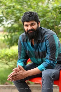 Sree Vishnu at Thipparaa Meesam Interview