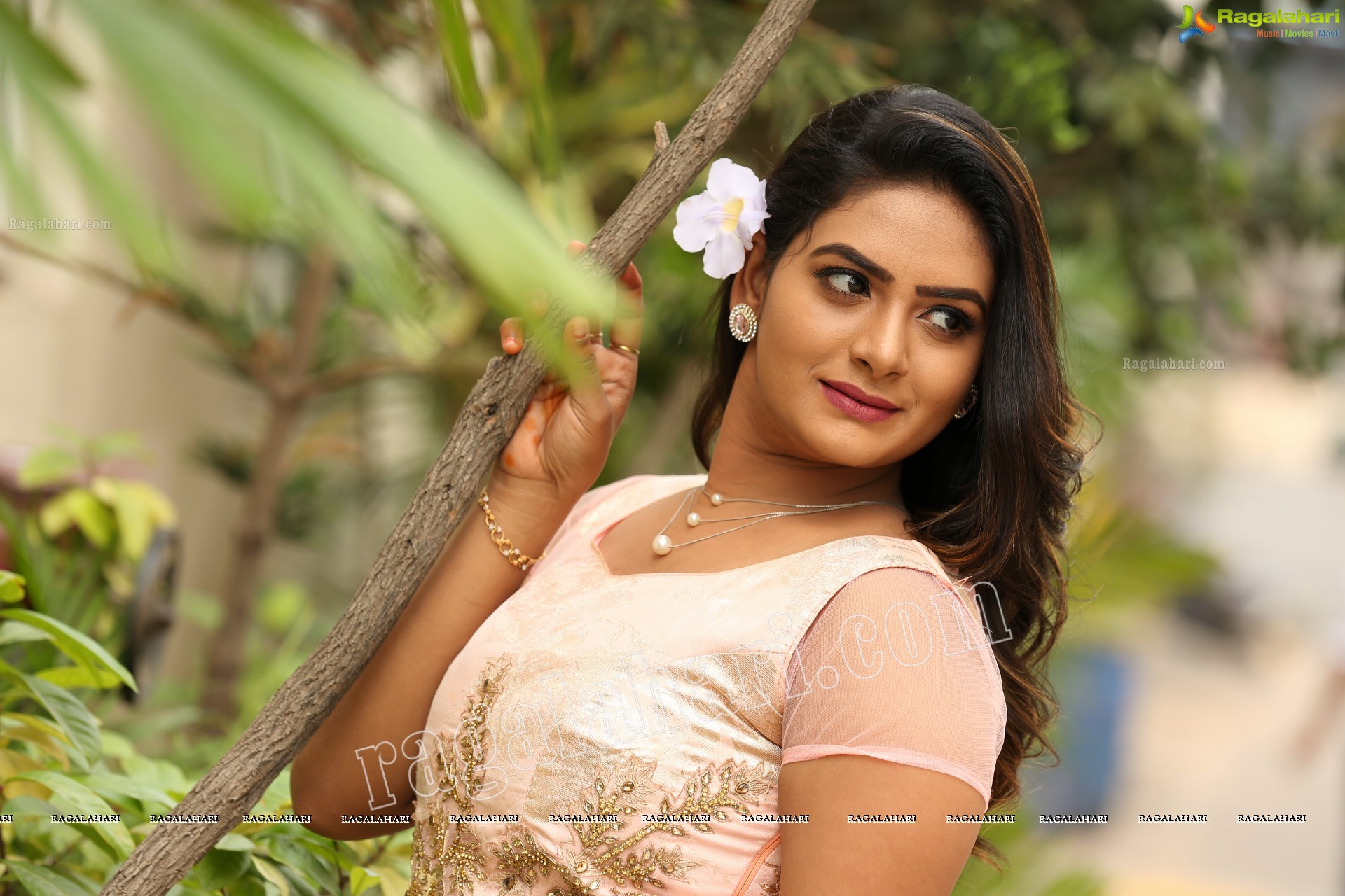 Sunanda Mala Setti at Ninne Pelladatha Serial Sets HD Gallery, Images