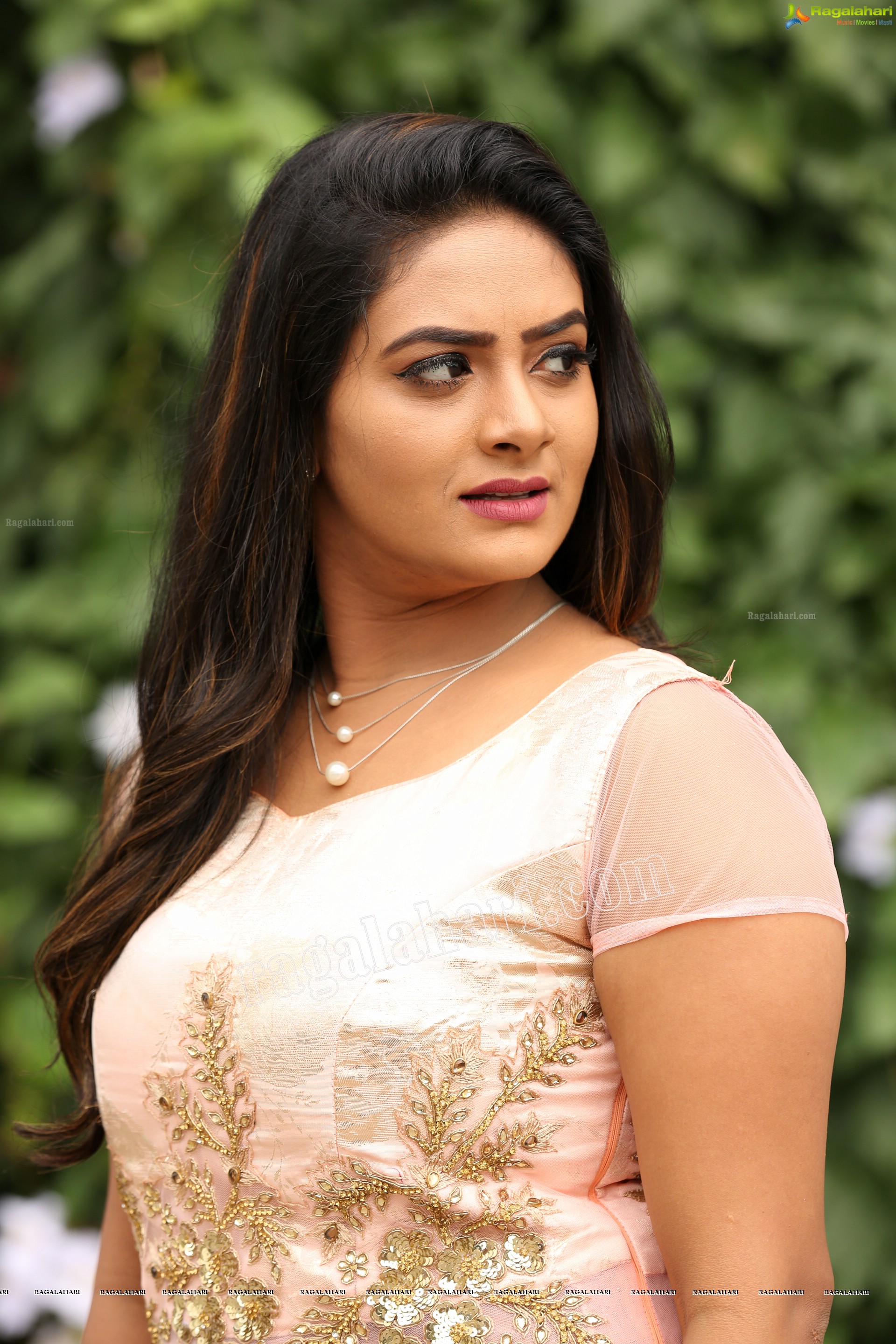 Sunanda Mala Setti at Ninne Pelladatha Serial Sets HD Gallery, Images