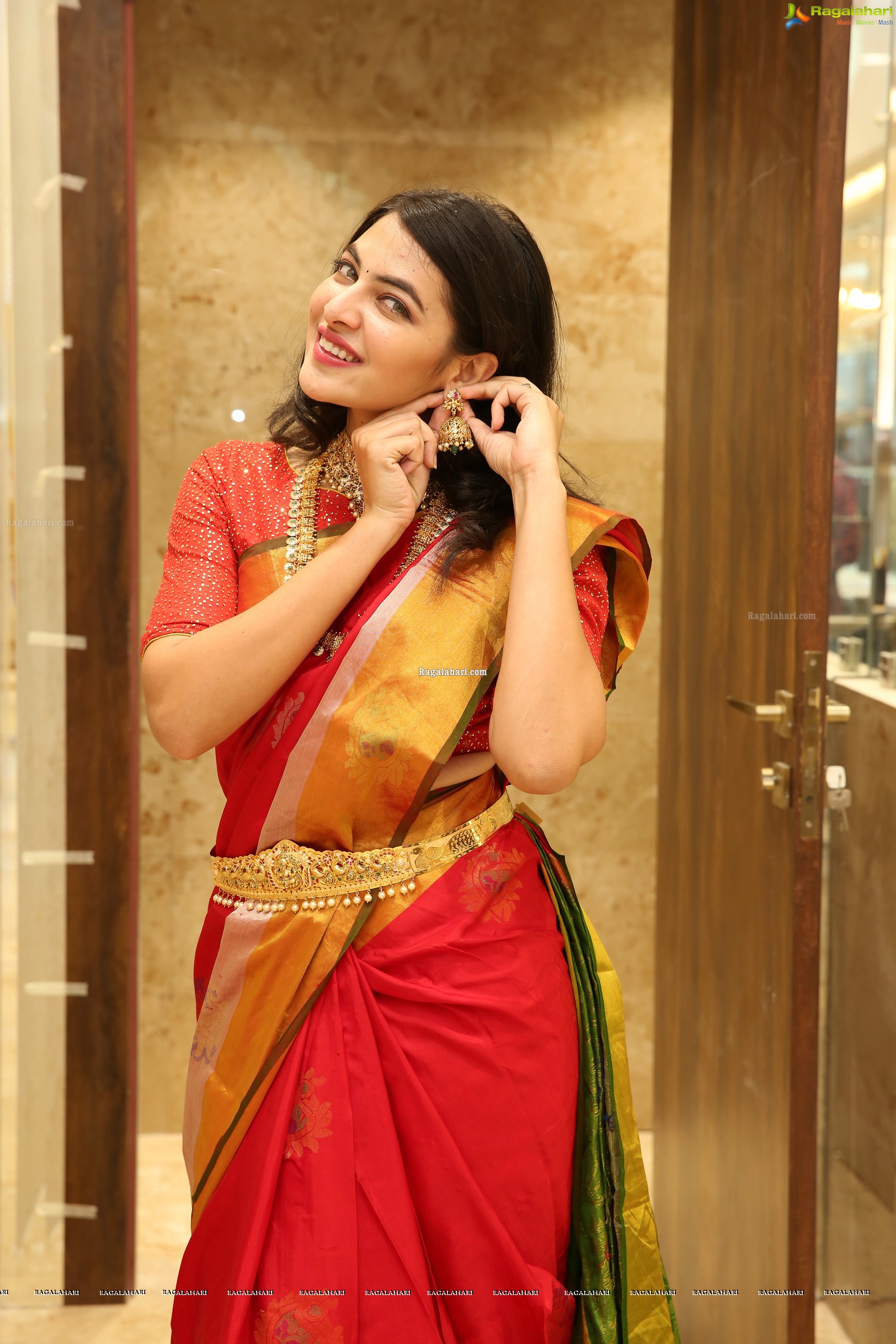 Supraja Reddy at Manepally Jewellers Kukatpally Showroom Curtain Raiser - HD Gallery