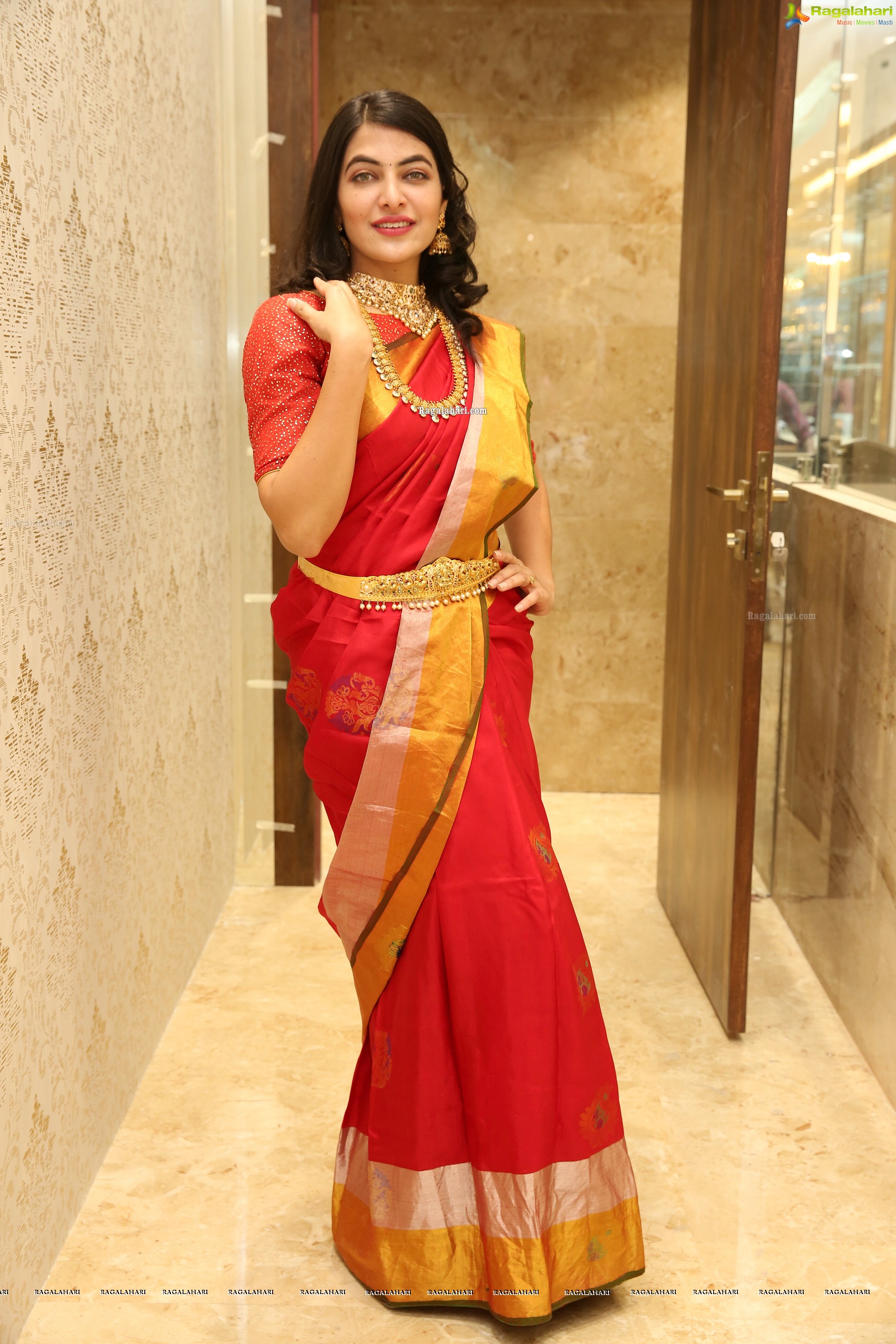 Supraja Reddy at Manepally Jewellers Kukatpally Showroom Curtain Raiser - HD Gallery