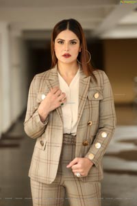 Zarine Khan Latest Photoshoot