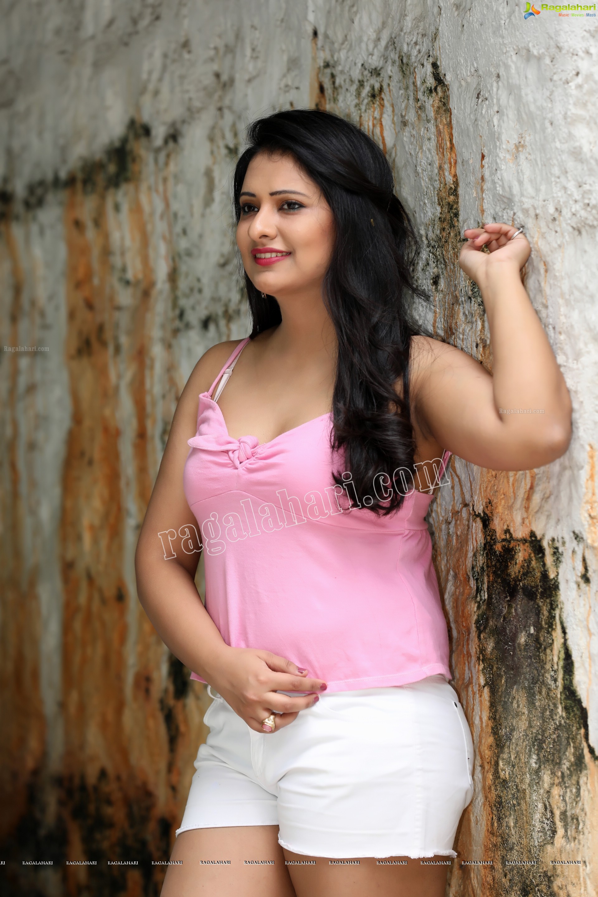 Nikita Bisht (Exclusive Studio Shoot) (High Definition Photos)