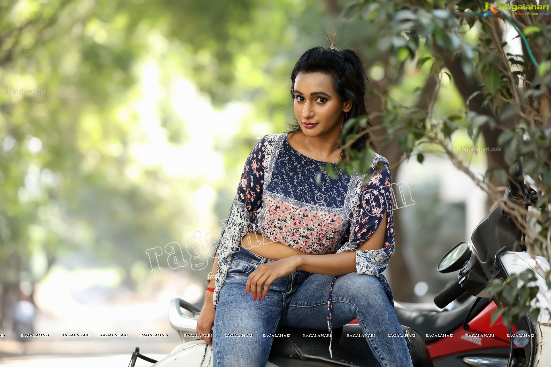 Nisheetha (Exclusive Photo Shoot) (High Definition Photos)