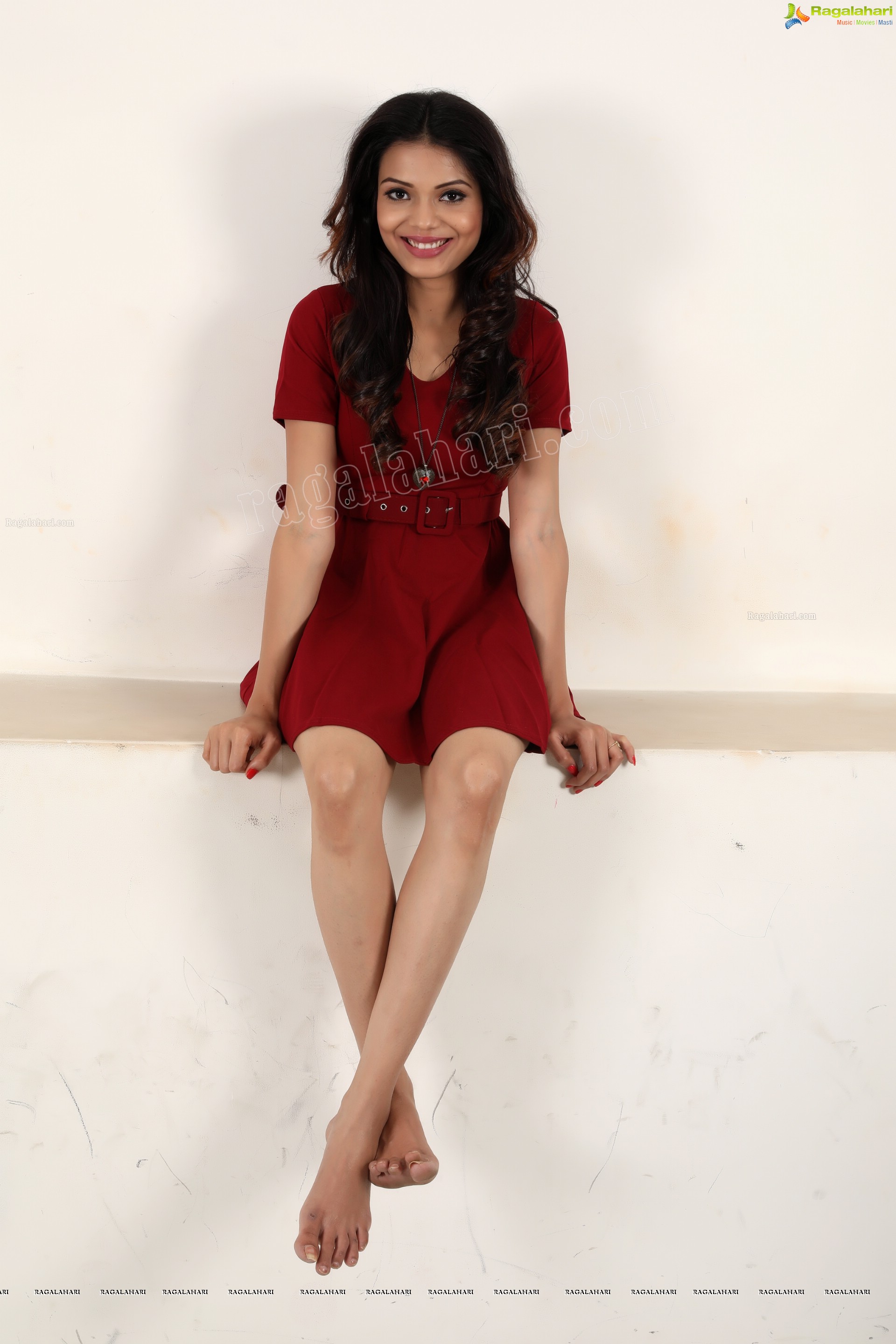 Sahithi Jadi (Exclusive Photo Shoot) (High Definition Photos)