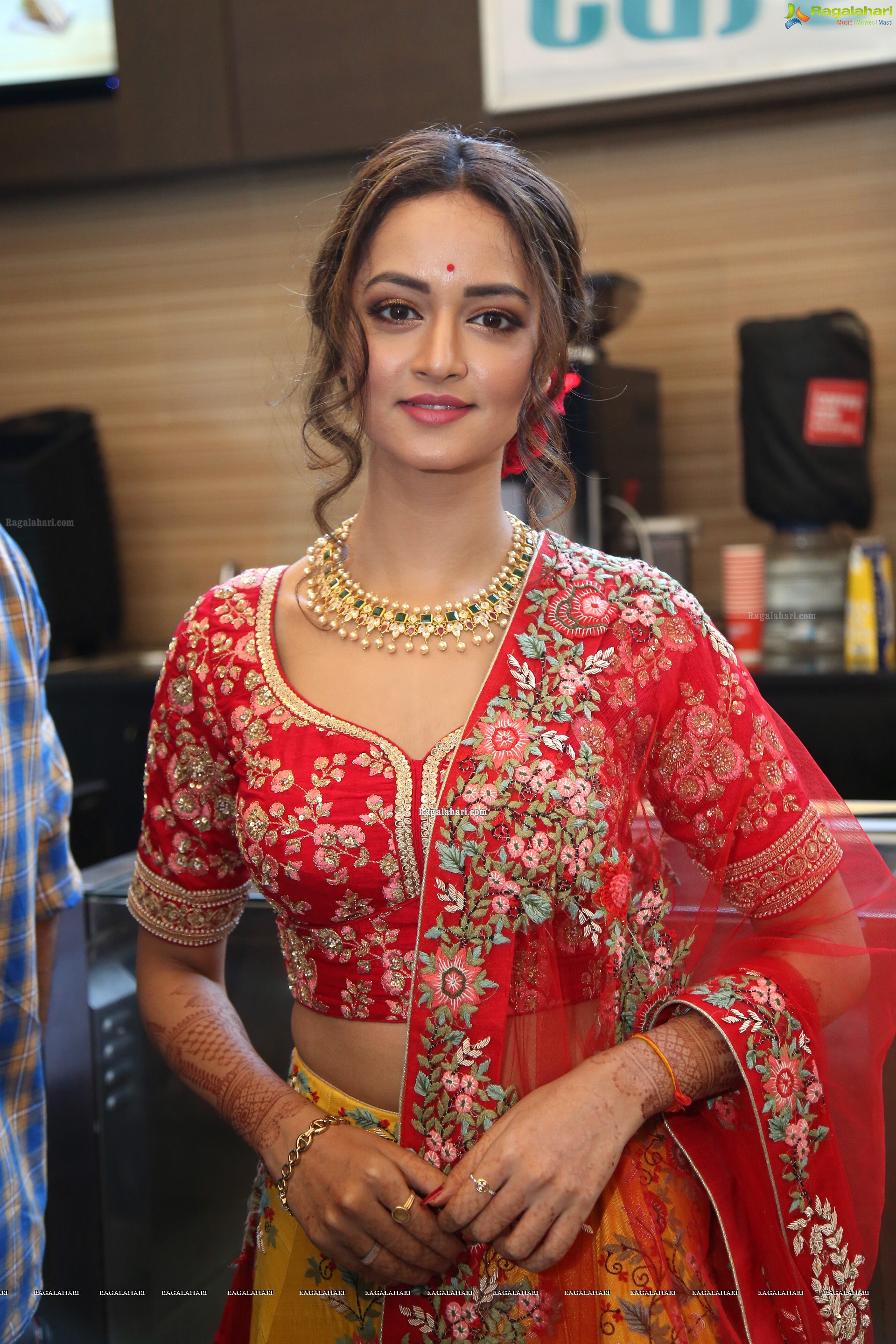 Shanvi Srivastava at Athade Srimannarayana Trailer Launch