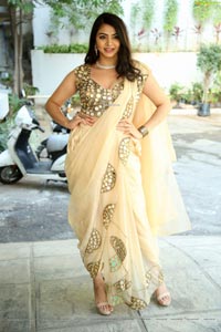 Akshata Sonawane at Prathyardhi Movie Launch