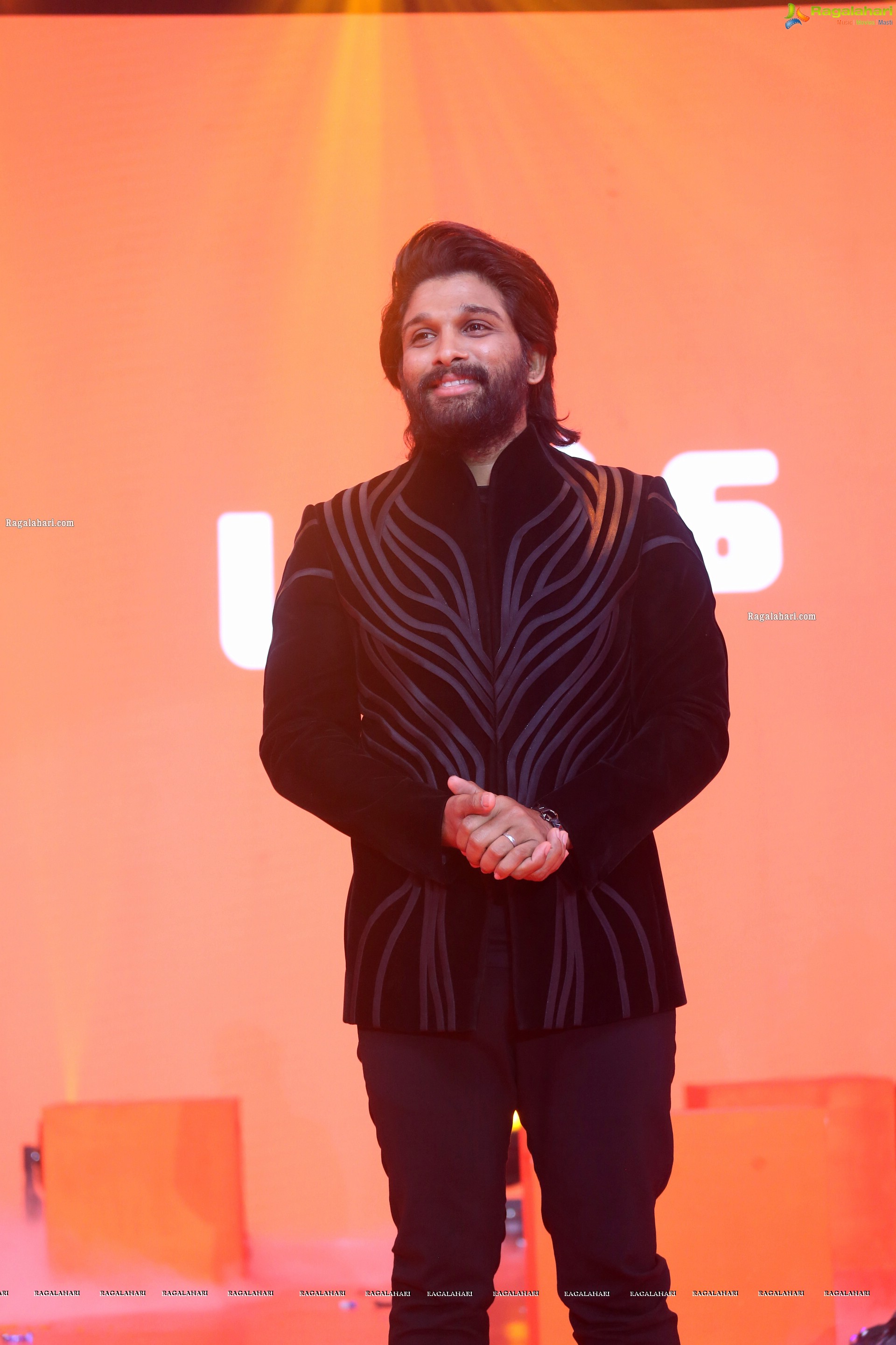 Allu Arjun at Aha Event An Evening with A Galaxy of Stars, HD Gallery