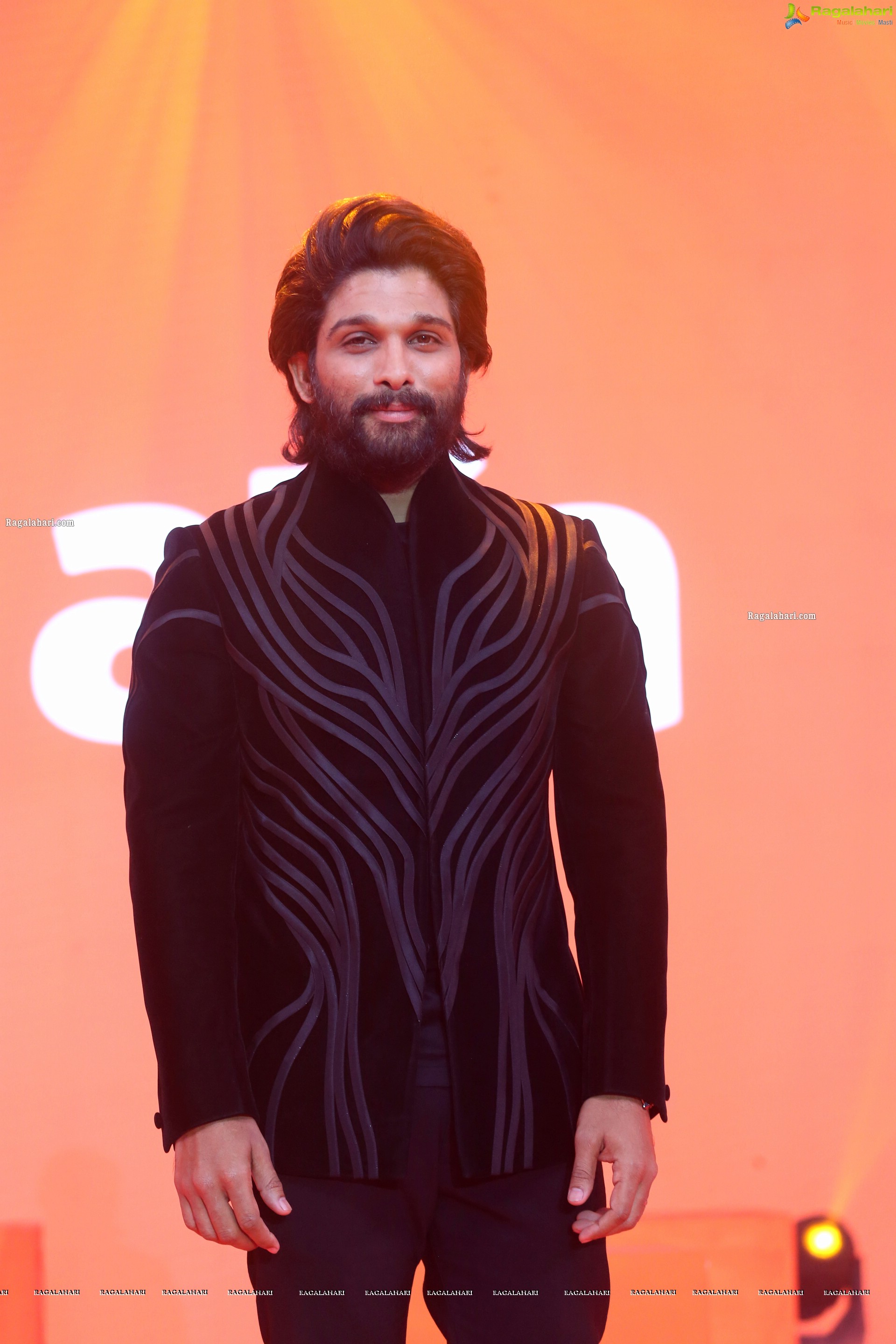 Allu Arjun at Aha Event An Evening with A Galaxy of Stars, HD Gallery